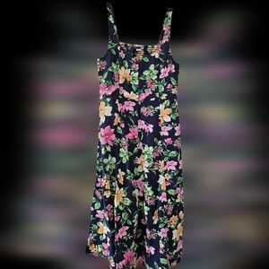 New. Old navy floral dress
